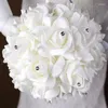 シルクサテンリボンシャンパンブライドメイドブライダルパーティーマルチカラーを添えたPE人工ローズウェディングブーケを保持する装飾的な花