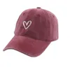 Ballkappen modische Outdoor -Sport -Baseballkappe geeignet für Männer Frauen lieben Stickknöpfen Button Cap Baumwolle Wäsche Dad Cap Cap