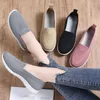 Casual schoenen ballet flats vrouwen rood comfortabel gebreide slip-on dames loafers dames platform klimplanten grootmoeder moeder sport sneakers