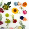 装飾的な花49pcsカラフルな人工花のヘッドミックスグリーンリーコンボDIYクラフトブーケアレンジメント壁の装飾偽の流れ