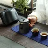 Ensembles de usaves de thé 1 set de voyage de voyage 1 pot 2cups en céramique petite théière de kungfu avec tasse de thé pour adultes accessoires portables amateurs