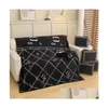 Cobertores Designer Blange Facet Standicloth Material com cartas Trope caixa de presente para viagens de Natal Sofá de xale de ar -condicionado é dhbdl