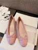 Originele 100% lederen ballet flats luxe designer schoenen voor vrouwen 2024 Zwart hoogwaardige Mary Janes Ballerina Comfortabele schoenen vrouw