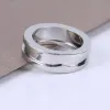 2024 Novo design de anel de casal de alta qualidade aço de aço preto anéis de cerâmica branca homens e mulheres Presente do Dia dos Namorados