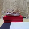 Mary Janes Flats pour femmes Sangle de cheville Slip sur Bowknot Rivet Satin Ballet Round Toed Brand New Dance Shoes DH