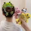 Accessoires de cheveux Nouveaux coréens mignons en peluche animale élastique bande de cheveux grenouille coiffeur de coiffure de chat n'entraîne des enfants couchets pour coiffure accessoires de cheveux D240513