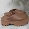 Designer -Hausschuhe Herren Sluxury Pantoffeln für Frauen Sandalfrauen Gummi Mode geeignet für verschiedene Orte Aktivitäten von Persönlichkeitslüftungssandalen