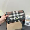 Sac de messager vintage chaud sac de créateur de femmes de luxe couvercle flip couverture de mode à carreau à carreau de haute qualité sac crossbody sac avec boîte 245144bf
