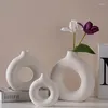 Vases Modern Style Ceramics Vase Round Donut Hollow Art For Livingroom Artificial Flower Arrangement Pot Desktop Decor