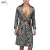 Thuiskleding Pulabo Men Bathrobe Simulatie Zijderprint Pyjama Lingerie Robe Mens Zomer gewaden mannelijke senior satijnen slaapkleding