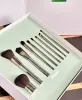 Designer Silver Makeup Brush Brush feminino 9 Brusos de maquiagem Ferramenta de beleza de maquiagem de letras de letras com presentes de caixa de presente para namoradas e melhores amigos