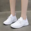 Chaussures décontractées Femmes Flats Lacet-up Trainers White Pink Platform Sneakers Ladies Sock Tenis Feminino Walking