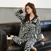 Vår/sommar zebra sovbyxor koreanska tvådelar hemkläder Lenceria pyjamas häll femme 240511