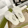 Designer papà sandali Slifori di suola spessa Donne da indossare sandali esterni estate di grandi dimensioni elevate di suola pantofole