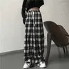 Spodnie damskie Lucyever harajuku czarno -białe kraciaste kobiety letnie swobodne spodnie z szeroką nogą nastolatki hip hop unisex luźne proste