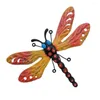 Dekorativa figurer utomhus Dragonfly Bee Decoration Färgglada 3D -järnväggar Hängande konstskulptur Trädgårdsförträdare Statyer Skulpturer