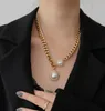 ペンダントネックレス誇張された金の厚いチェーン大きな真珠ネックレストレンディネットレッドファッションネックジュエリークラビクル9245079