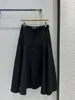 2024新しい夏の秋のデザイナーAスカートファッションブランド同じスタイルのドレス豪華な女性のスカート0514-14