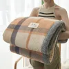 毛布doudou fleece Jacquardブランケット柔らかく快適な肌に優しい冬寝室オフィスソファトラベルレジャーに適しています