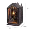 Arkitektur/DIY House Bookhelf Set Micro Assembly Model Gothic Architecture Doll House DIY Handgjorda leksaksuppsättningar med ljus för vuxna handgjorda gåvor