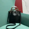 Bolsa de diseñador de espejo superior 10A Mochila de lujo Fashion Flash Marca de lujo pura Bolso de hombro bordado hecho a mano Bolso cruzado