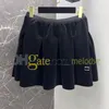 Luxe fluwelen rokken metalen letter lage taille korte jurken modeontwerper mini shorts rokken sexy geplooide jurk