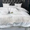 Bettwäsche Sets weiße Licht Luxus -Chic Stickerei 60er Jahre Satin Seiden Baumwollset Doppel Bettbedeckungsbett Leinen Kissenbezüge Home Textile