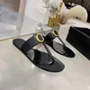 Designer Sandales Room de plage Planche de douche Planchers de douche Luxury Slippers Slides Man Women Sliders Brand Slides Fashion Slippers Lady Slide Casual Shoes Sneakers 48 010