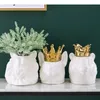 Bouteilles Wolf / Bear Animal en céramique Poctes de rangement avec couvercle Décoration Golden Crown Blanc Porcelaine Candy Pots Nordic Home Decor moderne