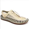 Sandálias de verão masculino Moda ao ar livre Torda de água Sapatos de água Praia Roman Roman Sandalias Hollow Sneaker Big Size Saa