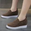 Casual schoenen dames lente zomer ronde teen suède dikke zool wig schoeisel vrouwen faux solide kleur slip-on wandel