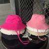 2024 new bucket hat woman designer hat for man le bob multicolors street style wide brim shading flat top letter solid colors bucket hat with string gorras beach mz02 c4