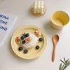 접시 접시 프랑스 스타일의 밀키 옐로우 세라믹 접시 귀여운 소녀 하이 보이는 디저트 케이크 그릇 생일 선물 홈 장식 세트