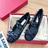 2024 Новый стиль высококачественный туфли для обуви моды Flat Men Designer Женщина на открытом воздухе туристическая прогулка Loafer Ladies Indoor Party Casual Ballet Boat Shoes dhgate оптом