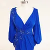 Royal Blue Mermaid Women aftonklänning 2023 Långa ärmar V Neck Side Slit Satin Lace Applique Formal Prom Party Gowns Robe de Soiree 221b