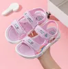 子供の柔らかくて快適なサンダルかわいい漫画のkid soles soles kiss colourfull sandals for babhigher