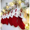 Meias vermelhas tricotadas 18x14cm Snowflake Staking Alphabet 26 Letras Cartas Decorações de enfeites de Natal de árvore de Natal para festa de férias em família 1101