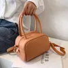 Umhängetaschen 2024 Sommer gelbe Crossbody -Tasche für Luxushandtaschen Weibliche Designer -Lederbox kleine Frauen Zip -Geldbörse