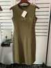 Abito di moda di lusso per donna designer estate casual sexy sexy ricamo ricamo a vita alta cotone rotondo sopra il ginocchio lady bodycon maniche cotone maglieria lettera