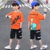 Kläder sätter tonårspojkar 6 8 9 10 12-åriga kläder set Summer Casual Clothing T-shirt+Pants Boy Clothing Childrens Clothing D240514