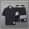 TB Designer Man Tracksuits à manches courtes Deux pièces sets shorts Tshirts Striped Mens Woman Tracksuit Summer Outwears Hip Hop Asian S-3XL