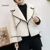 Vestes pour femmes hiver élégant lanxirui fur furs femmes manteaux trench noir blanc femme chaude femelle fausse en daim