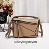 Loeiwe High -End -Designer Puzle -Taschen für Frauen Style Mini Geometrische Tasche Kalb Leder Crossbody Handtasche Patchwork Weites Schultergurt Kissen Frauen Tasche Original 1: 1 Logo