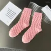 Femmes chaussettes Couleur de bonbons à tube moyen de coton pur bassages de sports de coton tendance