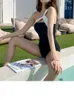 Swimwear féminin Puku Juzg Couleur solide correspondant à un bikini à épaules à épaules