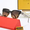 Gafas de sol de diseño de lujo Mujeres Unisex Gafas de sol rectángulo Gafas de estilo casual Diseño de marco elegante Gafas Beach UV Protective Goggles con caja