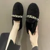 Chaussures décontractées un mot boucle ceinture métal décorative féminine 2024 automne rond orteil mode britannique coiffure