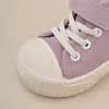 Dzieci proste style solidny kolor na płótnie chłopcy i dziewczęta anty-kick Casual Sneakers EK9S52 240514