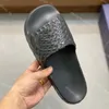 Дизайнерские тапочки мужчины сандалий платформы тапочки против скольжения