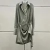 Robes décontractées élégantes et jolies femmes 2024 printemps asymétrique mince longue jupe en V-col